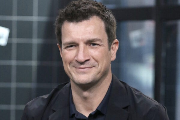 Nathan Fillion a the Build Series per parlare di 