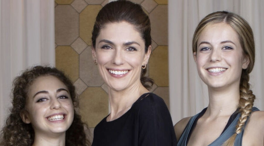 Anna Valle (Emma) In Una Scena Di