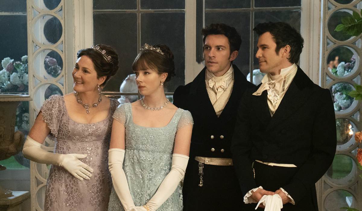 Bridgerton Il Cast In Una Scena Della Seconda Stagione. Credits: Liam Daniel/Netflix