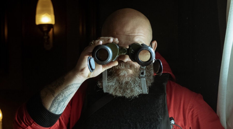 Darko Peric (Helsinki) nell'episodio 1 de La casa di carta 5. Credits: Tamara Arranz/Netflix © 2020.