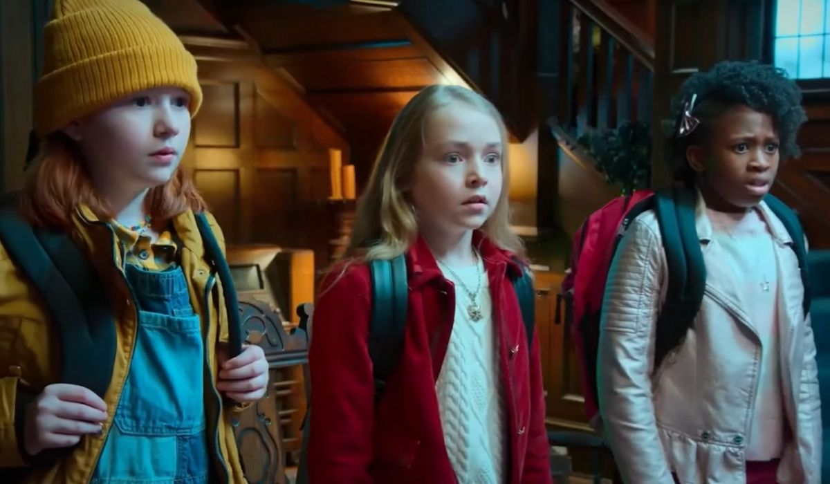 Gatte per Magia (da sinistra): Lucy (Daphne Hoskins), Willa (Sophia Reid-Gantzert) e Scout (Ava Augustin). Credits: Netflix