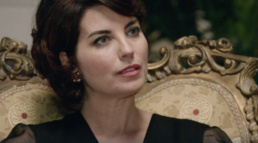 Vanessa Gravina (Adelaide Di Sant'Erasmo) in una scena della puntata 1 de 