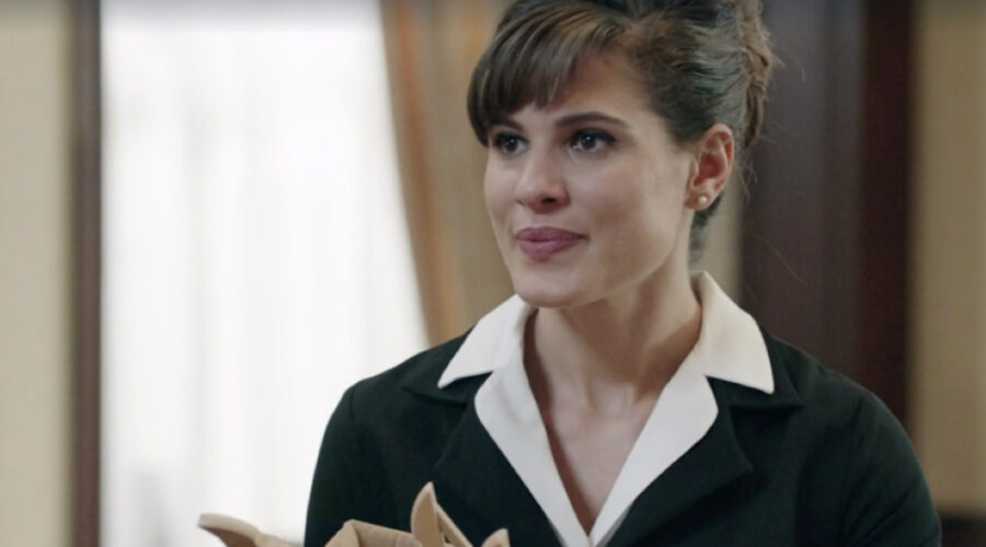 Giulia Vecchio (Anna Imbriani) in una scena della puntata 13 de