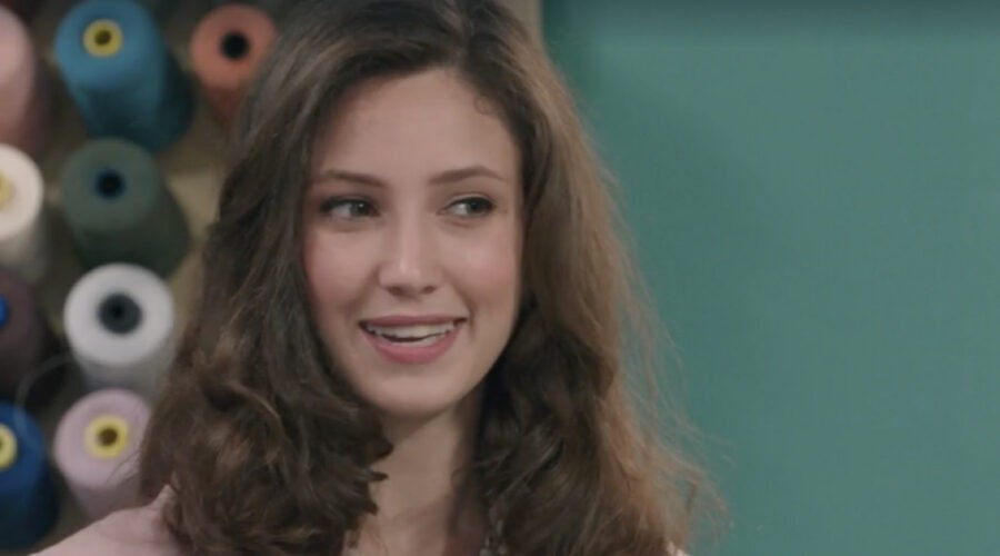 Lucrezia Massari (Flora Gentile Ravasi) in una scena della puntata 13 de