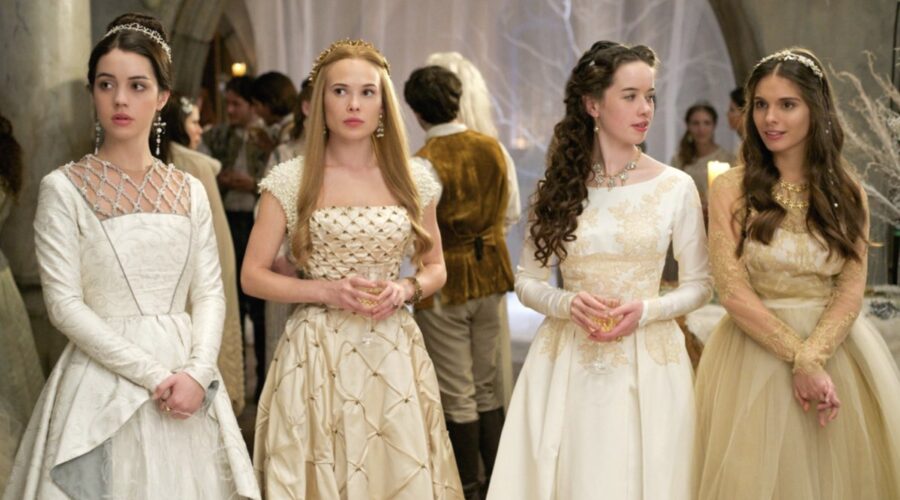 reign serie tv everett collection