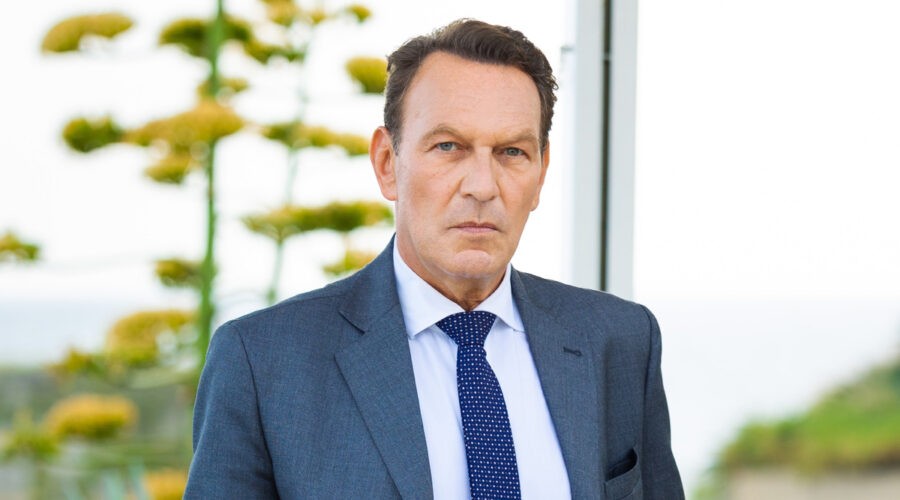 Riccardo Polizzy Carbonelli Interpreta Roberto In 