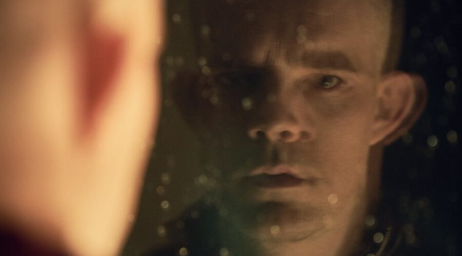 Russell Tovey In Una Scena Di