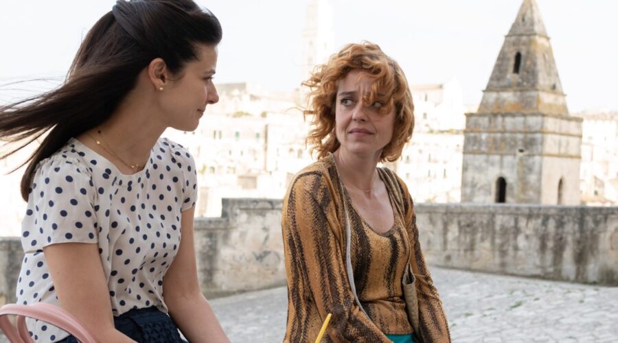 Barbara Ronchi e Vanessa Scalera In Una Scena Di Imma Tataranni 2 Credits: Rai