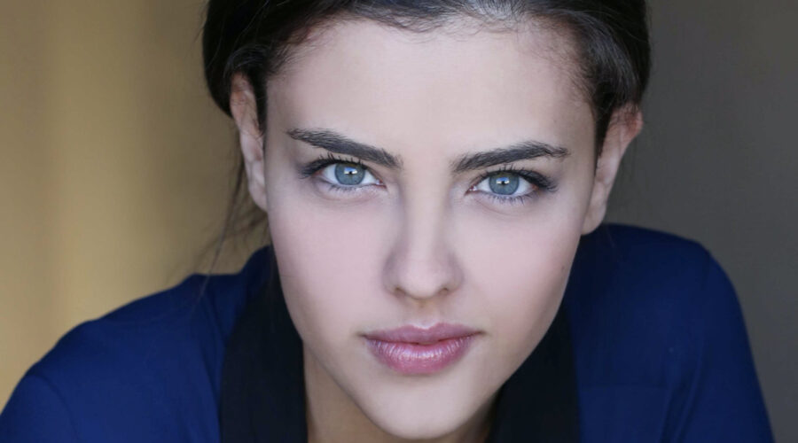 Chiara Russo in un posato. L'attrice interpreta Maria Puglisi ne Il Paradiso delle Signore Daily. Credits: Rai