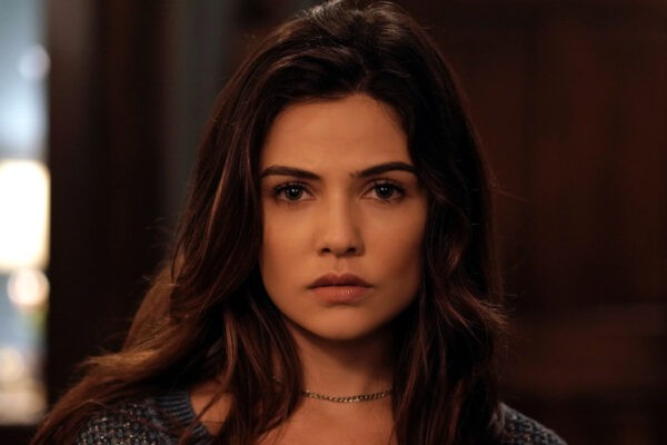 Danielle Campbell (Kaya Powell) In Una Scena Di Tell Me A Story Credits Sky