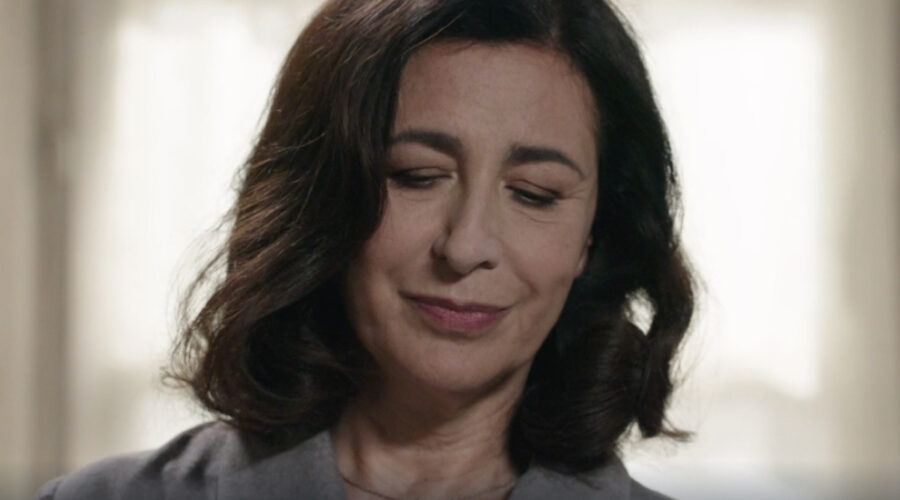 Antonella Attili (Agnese Amato) in una scena della puntata 17 de