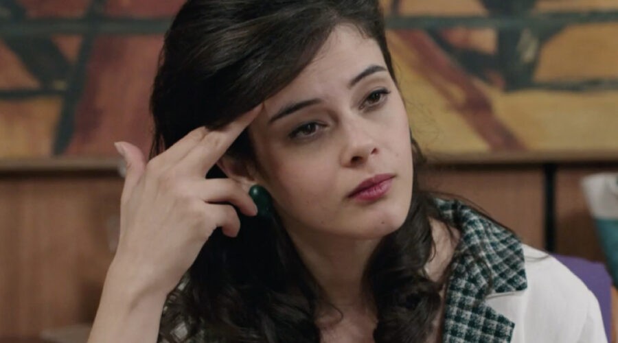 Neva Leoni (Tina Amato) in una scena della puntata 22 de 