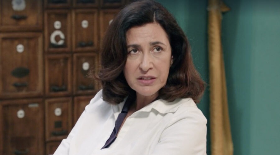 Antonella Attili (Agnese Amato) in una scena della puntata 27 de