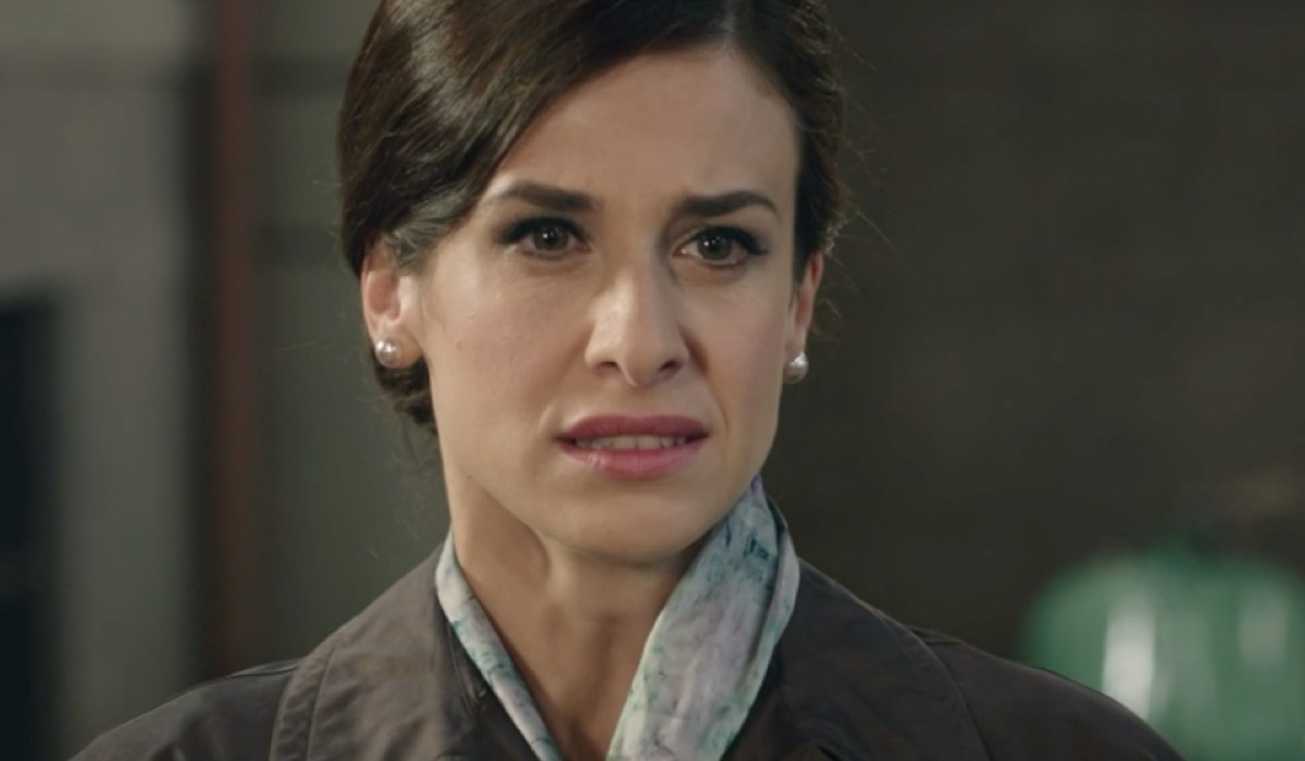 Lara Komar (Gloria Moreau) in una scena della puntata 31 de