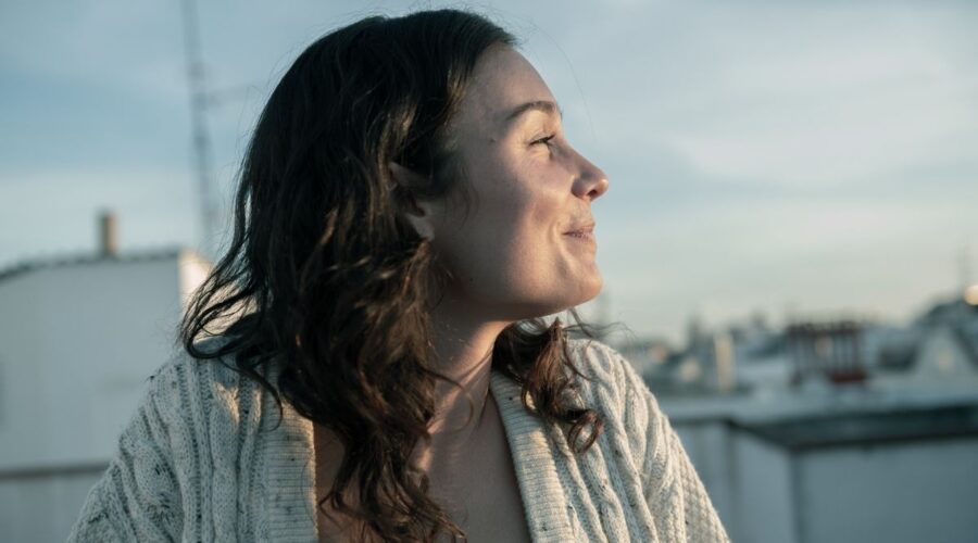 Il tempo che ti do: Nadia de Santiago è Lina. Credits: Netflix