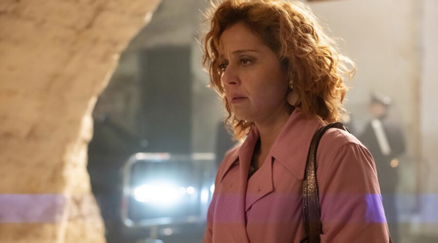Vanessa Scalera (Imma Tataranni) in una scena della seconda stagione di 