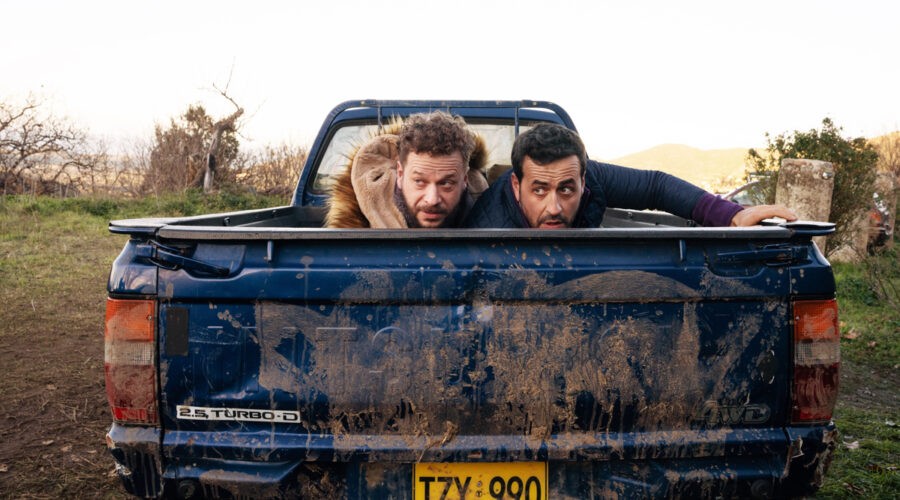 Jonathan Cohen e Olivier Rosemberg In una scena di 