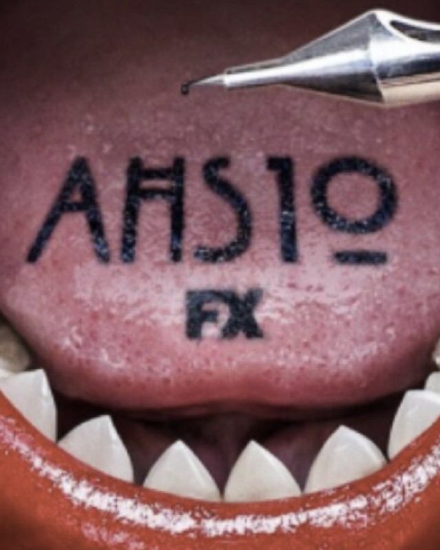 Locandina American Horror Story Credits Now