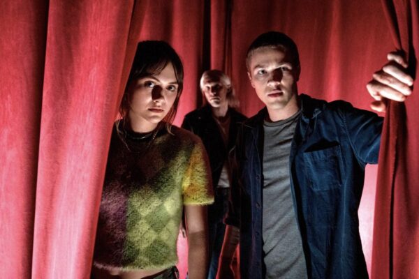 locke and key 3 stagione episodio 7 Emilia Jones as Kinsey Locke, Ian Lake è Bolton, Connor Jessup è Tyler Lock credits amanda matlovich netflix