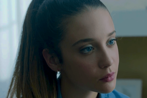 Maria Pedraza in Si Fueras Tu (credits serially - rtve)