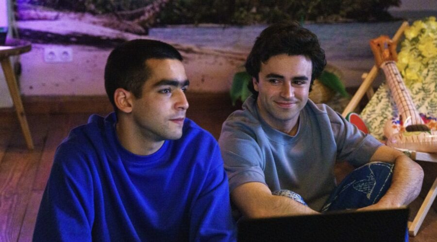 Omar Ayuso E Itzan Escamilla In Elite Short Stories. Credits: Matias Uris/Netflix © 2021