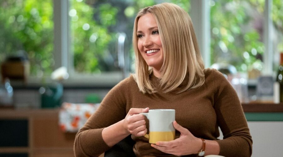 Pretty Smart: Emily Osment interpreta l'aspirante scrittrice Chelsea. Credits: Netflix