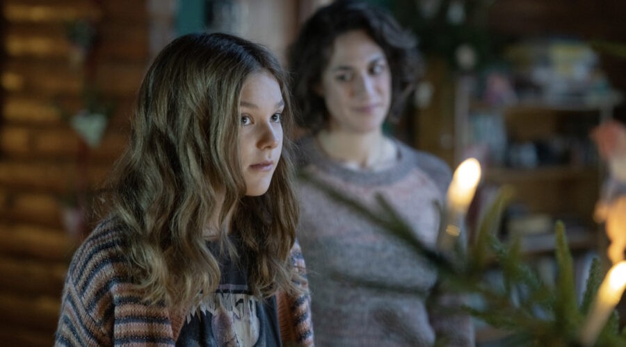 Sonja Sofie Engberg Steen in una scena di “Elves”. Credits: Henrik Ohsten/Netflix.