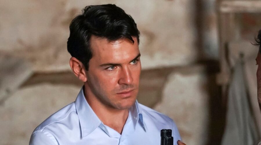 Glória: Miguel Nunes interpreta il protagonista João Vidal. Credits: Netflix