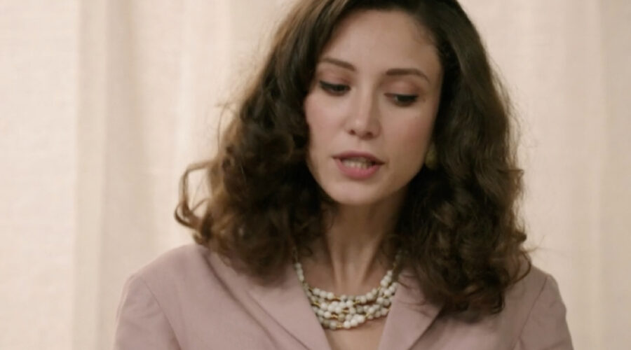 Lucrezia Massari (Flora Gentile Ravasi) in una scena della puntata 14 de