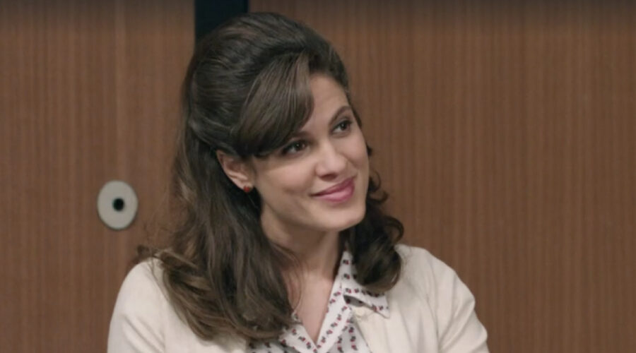 Giulia Vecchio (Anna Imbriani) in una scena della puntata 43 de 