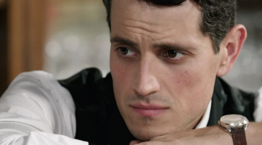 Emanuel Caserio (Salvatore Amato) in una scena della puntata 43 de 