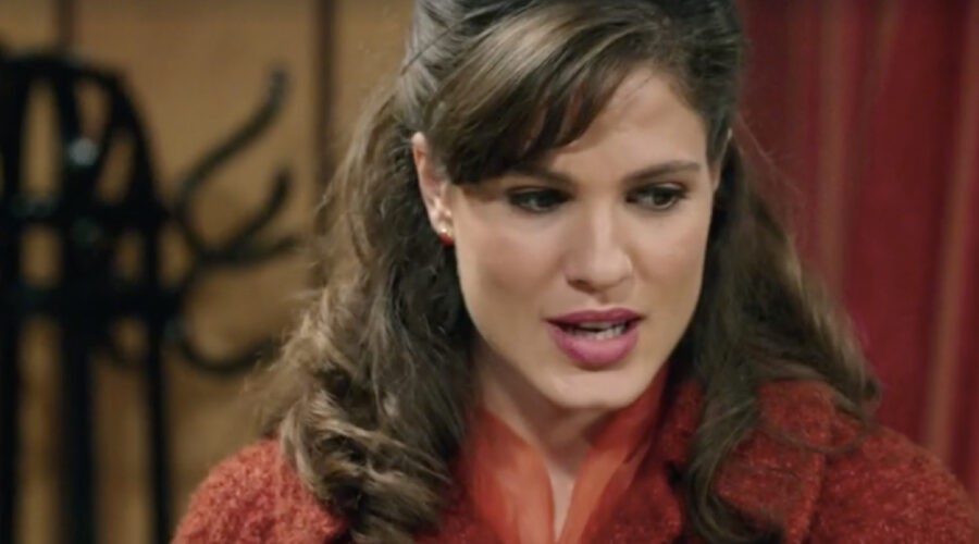 Giulia Vecchio (Anna Imbriani) in una scena della puntata 45 de