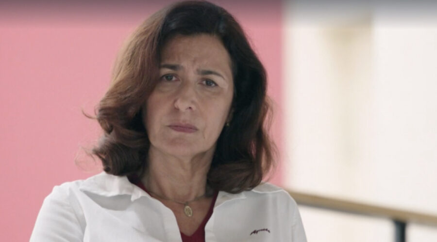 Antonella Attili (Agnese Amato) in una scena della puntata 47 de