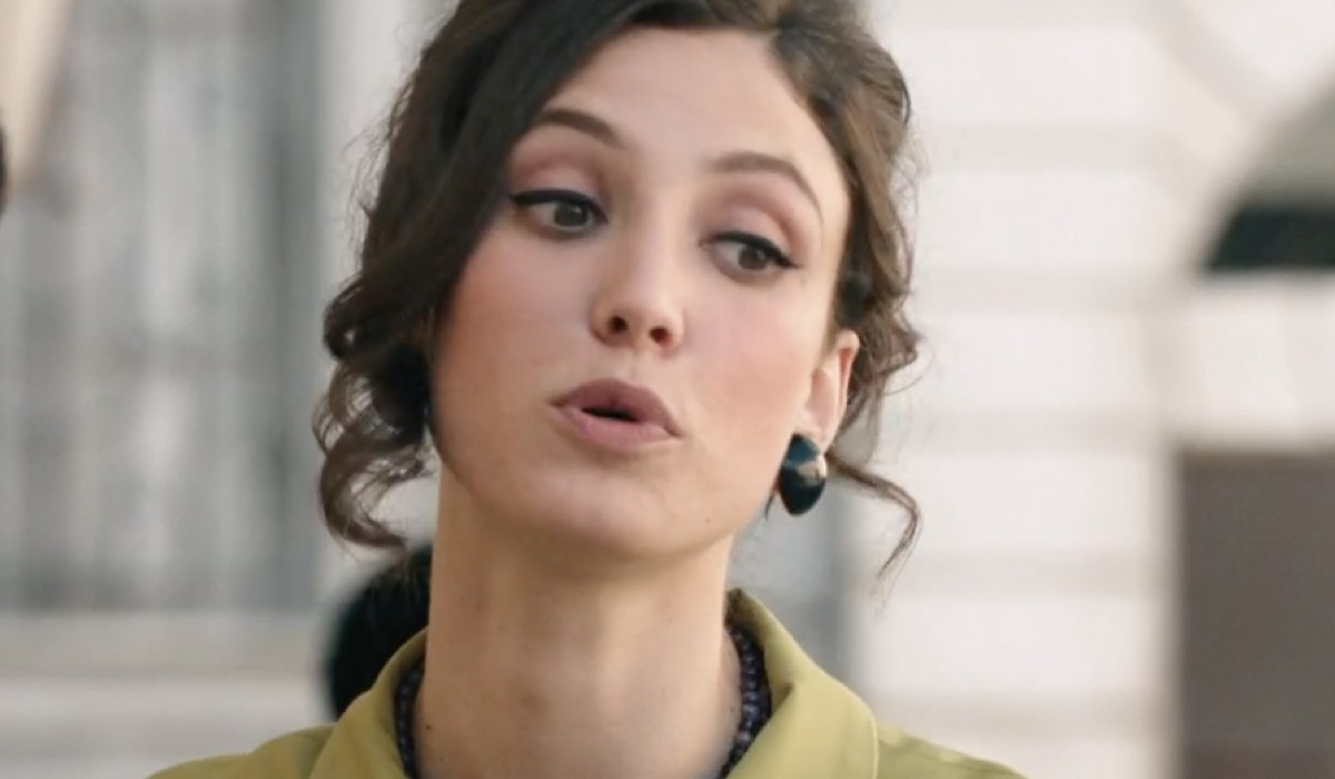 Lucrezia Massari (Flora Gentile Ravasi) in una scena della puntata 48 de