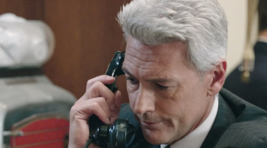 Roberto Farnesi (Umberto Guarnieri) in una scena della puntata 56 de 