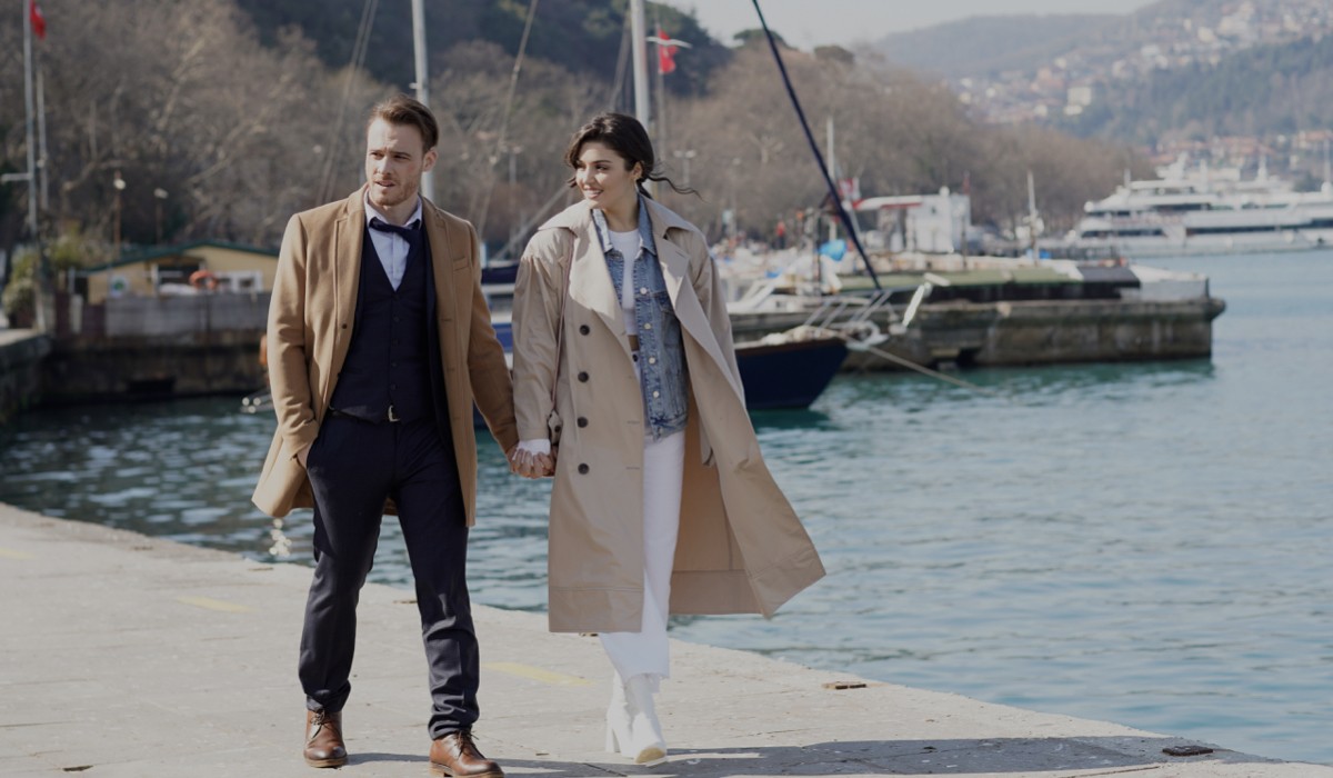 Love Is In The Air: Serkan Bolat interpretato da Kerem Bürsin e Eda Yıldız interpretata da Hande Erçel. Credits: Mediaset