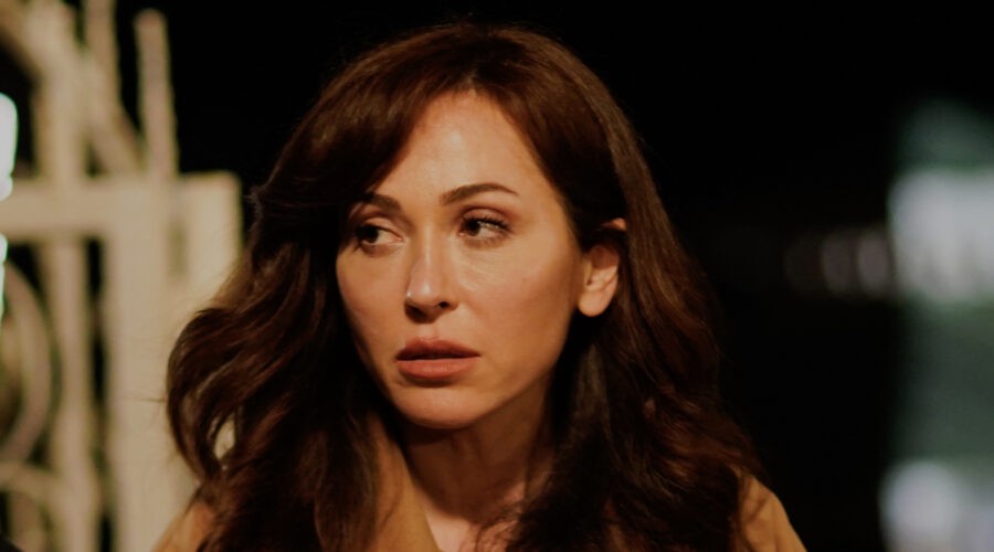 Love Is In The Air: Ayfer Yıldız interpretata da Evrim Doğan. Credits: Mediaset