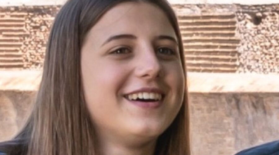 Luna Miriam Iansante Interpreta Luna In Un Professore Credits: Banijay Studios Italy E Rai. Foto Di Anna Camerlingo