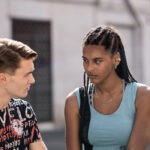 Artem (Pino O’ Pazzo) e Kyshan Clare Wilson (Kubra) in una scena di 