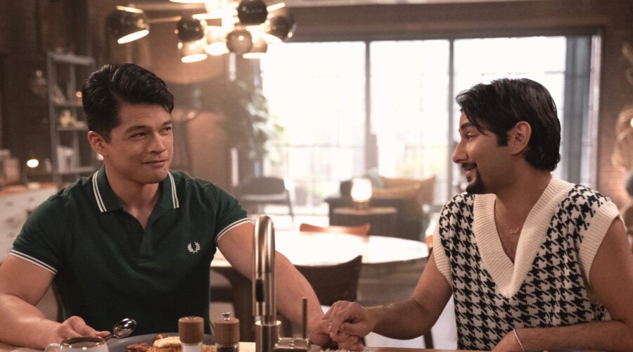 Mark Indelicato e Vincent Rodriguez in una scena di 