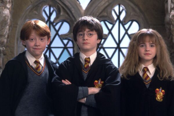 Rupert Grint (Ron), Daniel Radcliffe (Harry) E Emma Watson (Hermione) In Harry Potter E La Pietra Filosofale. Credits: Warner Bros Entertainment Italia