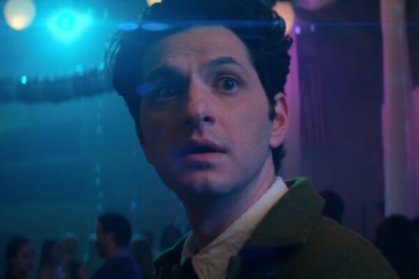 Screenshot Di Ben Schwartz Nel Teaser Trailer Di The Afterparty Credits: Apple Tv Plus