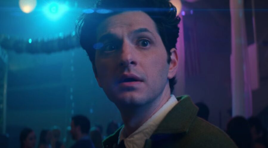 Screenshot Di Ben Schwartz Nel Teaser Trailer Di The Afterparty Credits: Apple Tv Plus