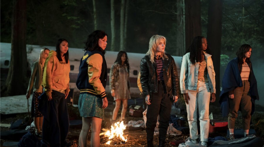 Le giovani protagoniste di “Yellowjackets”, la serie tv dal 17 novembre su Sky. Credits: Sky Italia/Showtime.