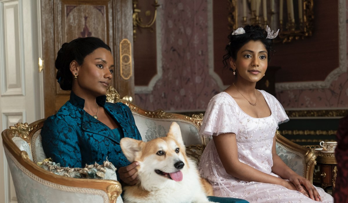 Charithra Chabdran e Simone Ashley In Una Scena Di Bridgerton 2 Credits: Netflix
