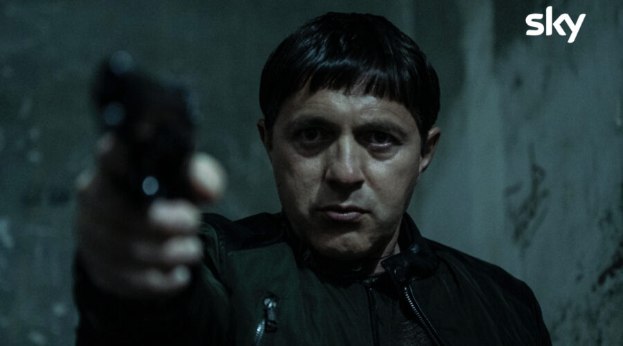 'O Munaciello (Carmine Paternoster) in una scena della quinta stagione di “Gomorra - La Serie”. Credits: Marco Ghidelli/Sky.