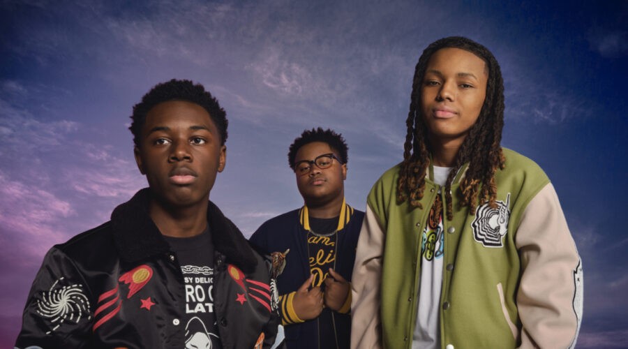 Il Cast Di The Chi Credits Star Disney +