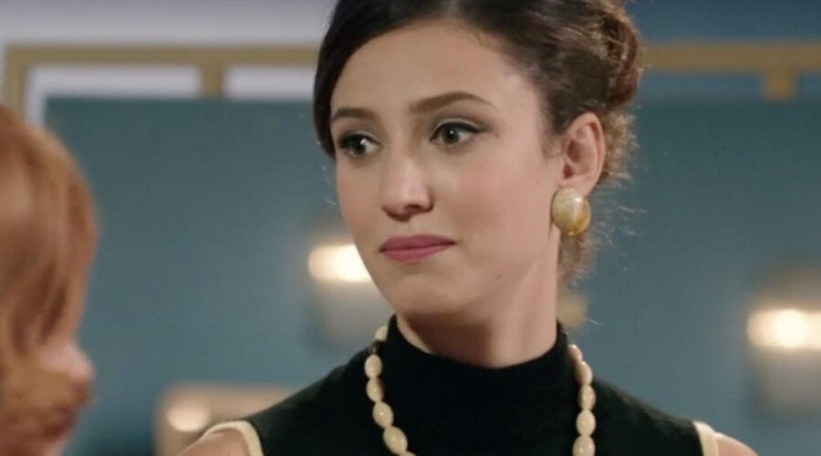 Lucrezia Massari (Flora Gentile Ravasi) in una scena della puntata 70 de 