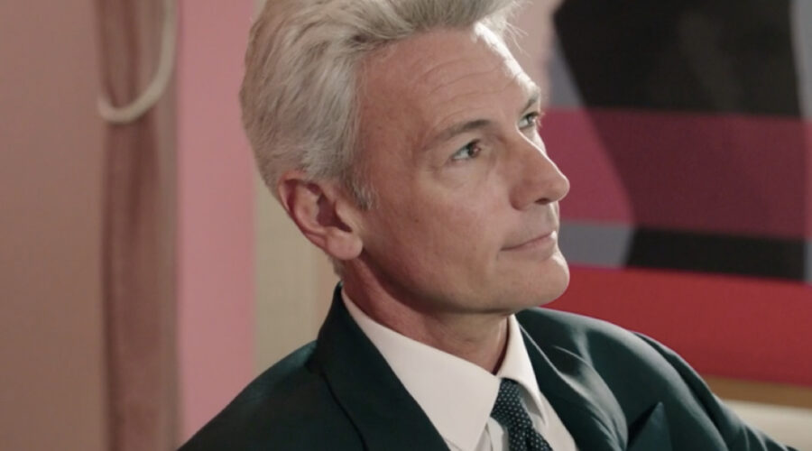 Roberto Farnesi (Umberto Guarnieri) in una scena della puntata 30 de 