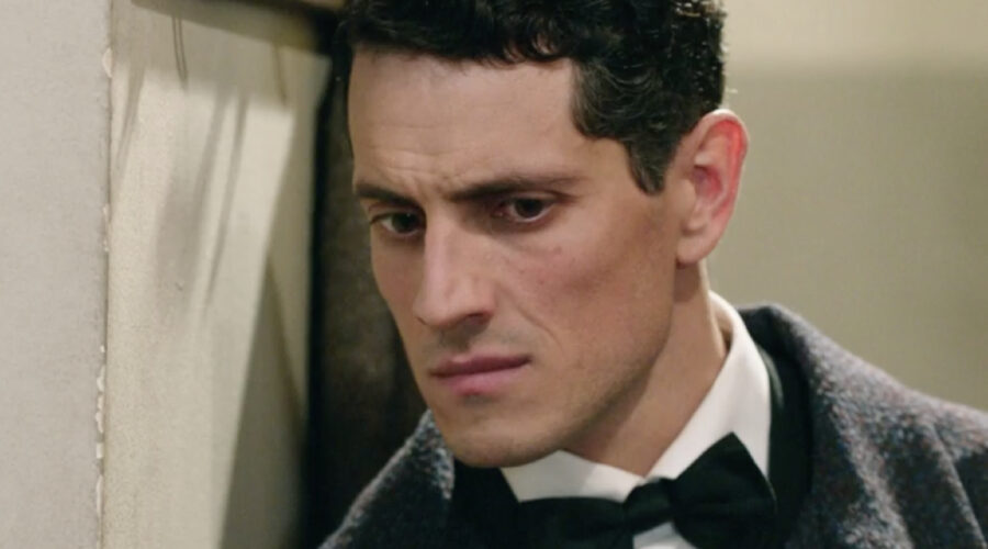 Emanuel Caserio (Salvatore Amato) in una scena della puntata 60 de